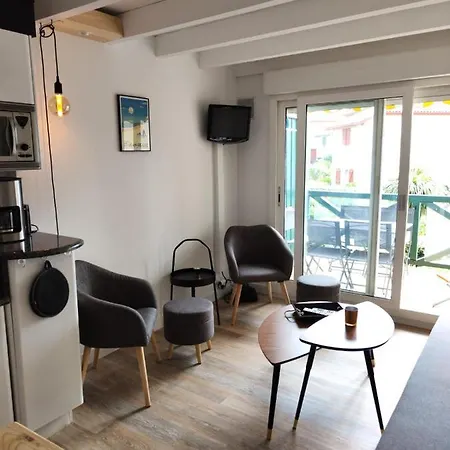 Biarritz, 4/5 Personnes * Biarritz